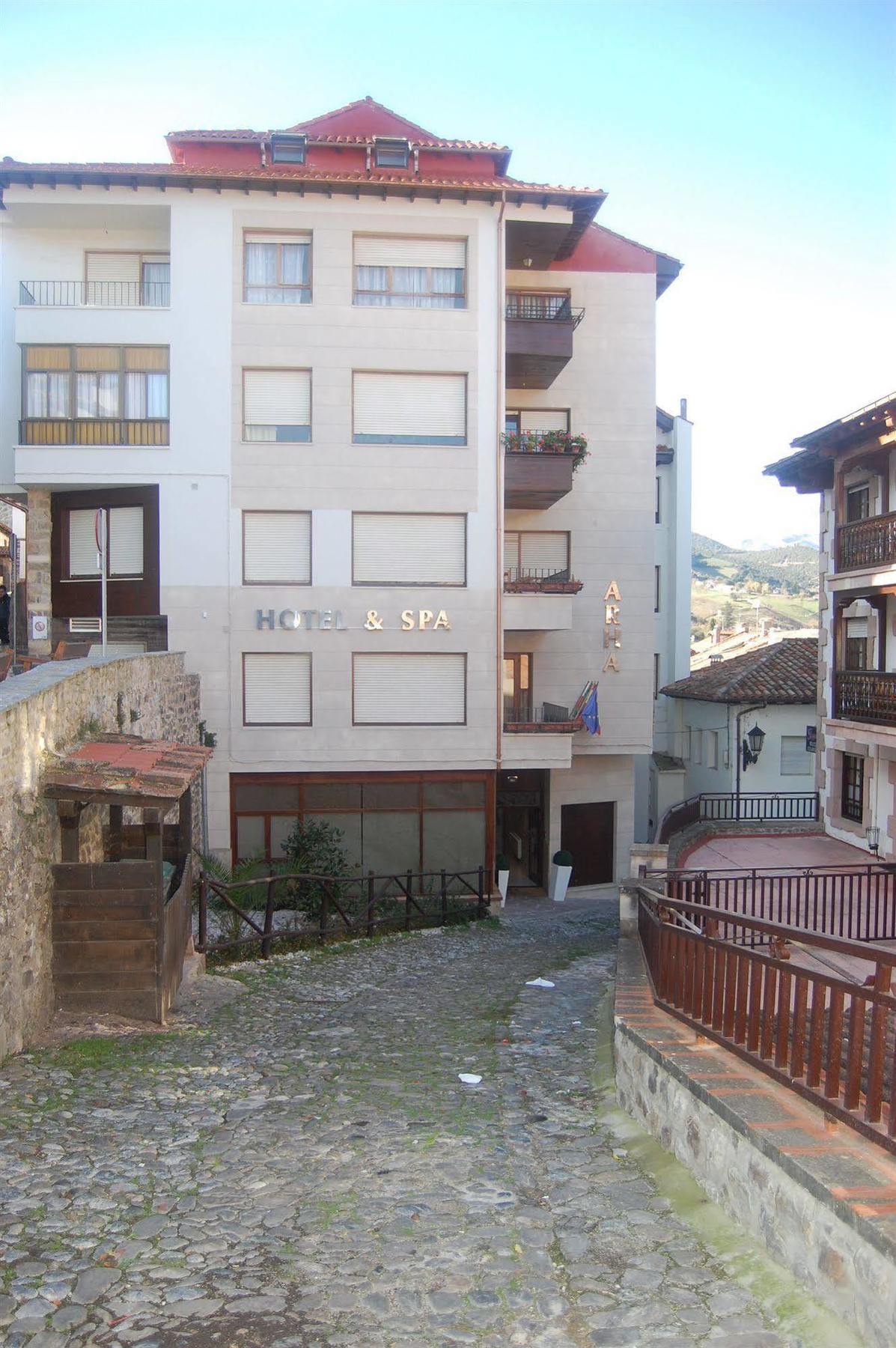 Hotel Arha Potes & Spa Екстер'єр фото